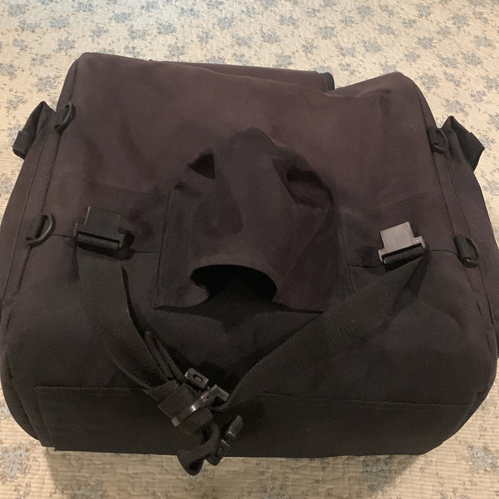 Harley Davidson By SAC Touring backrest sissy bar travel luggage pack Like NEW - Picture 6 of 8